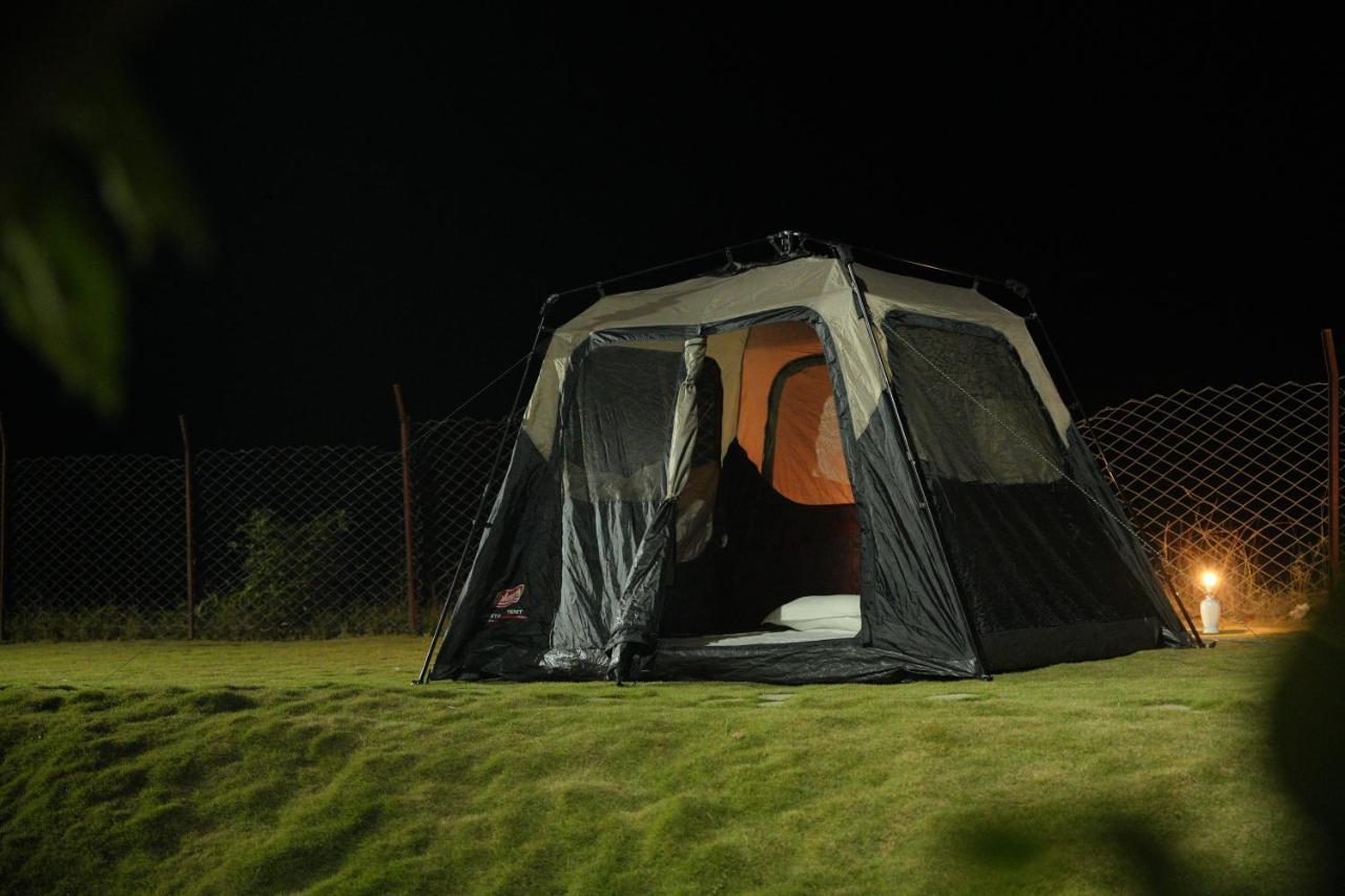 The Nirvana Camp ดูลิเคล ภายนอก รูปภาพ